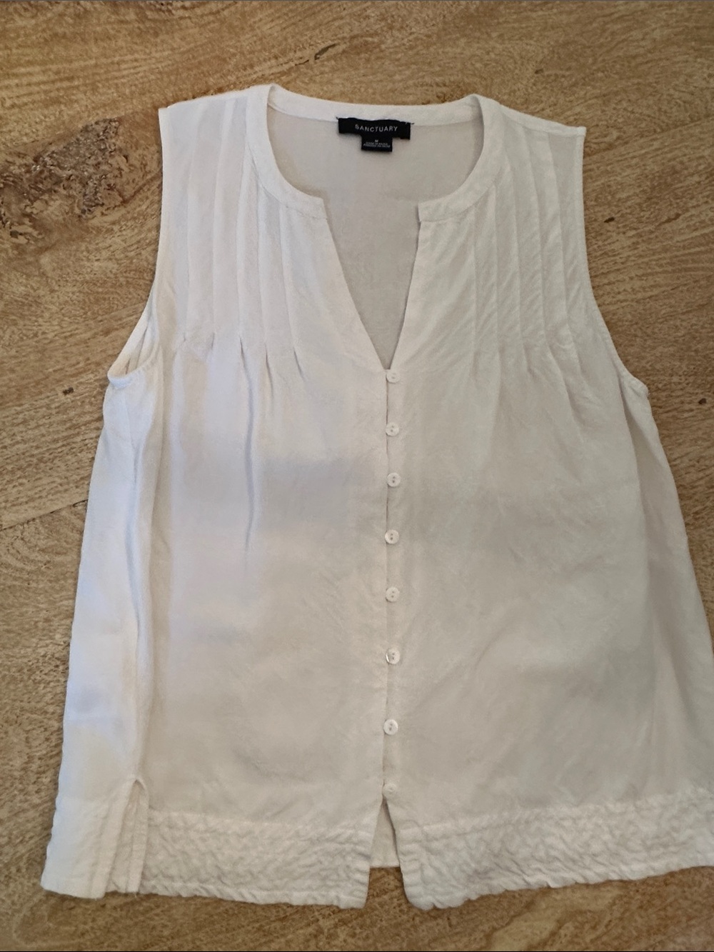 Sanctuary White Sleeveless Button-Front Tank with Pintuck Yoke